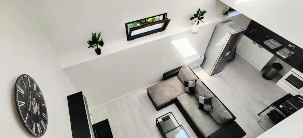 Апартаменты Duplex Montereau Centre - Chez Marc Экстерьер фото